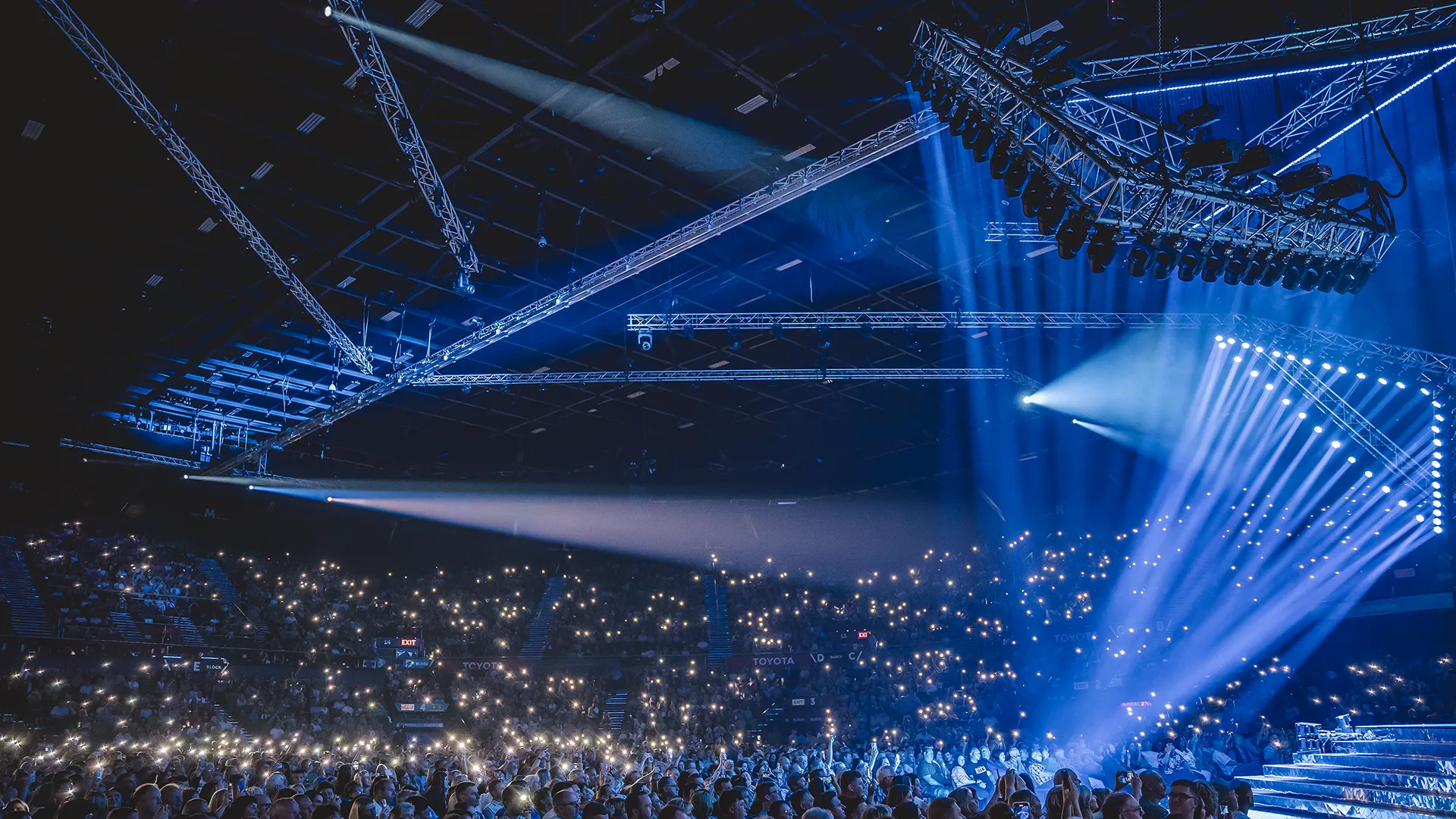 093   AIG 24 Copy - MGG Event Production Portfolio